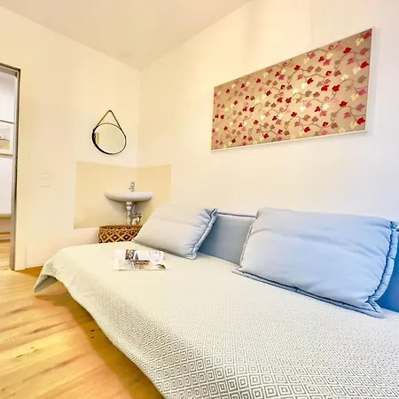 Charm Apartment With Balcony And Parking - Happy Rentals Ascona