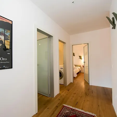 Charm Apartment With Balcony And Parking - Happy Rentals